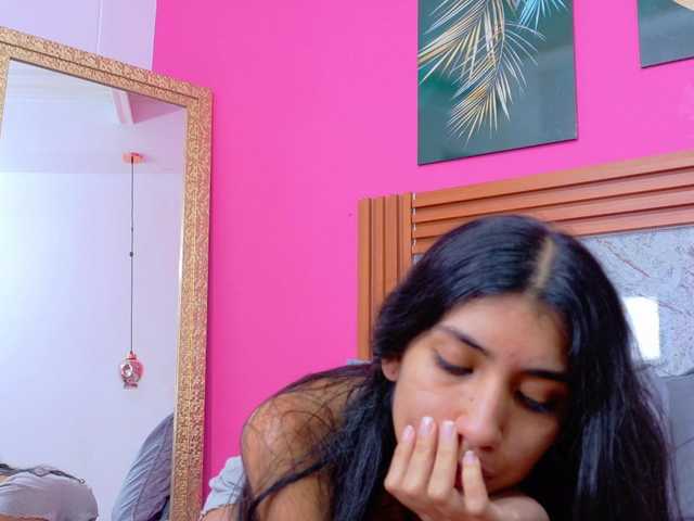 littleeemiily's BongaCams show and profile