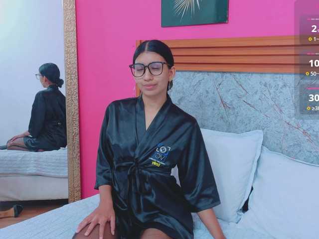 littleeemiily's BongaCams show and profile