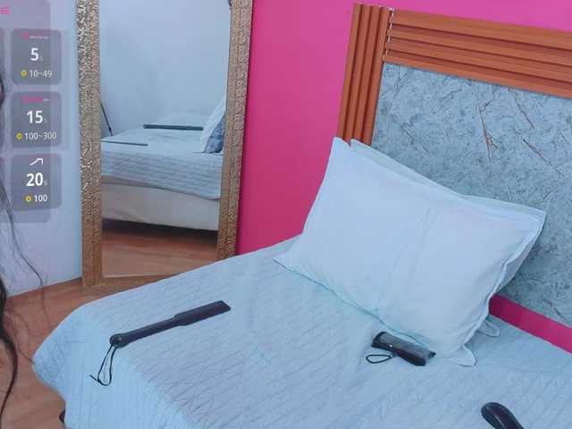 littleeemiily's BongaCams show and profile