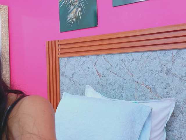 littleeemiily's BongaCams show and profile