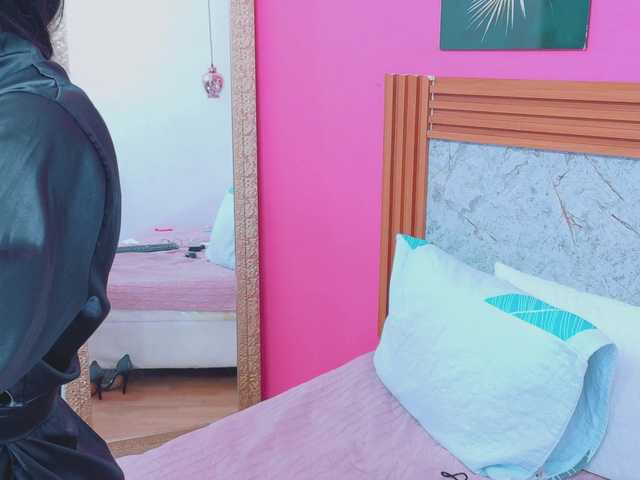 littleeemiily's BongaCams show and profile