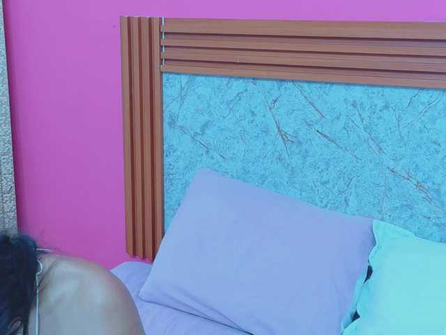 littleeemiily's BongaCams show and profile