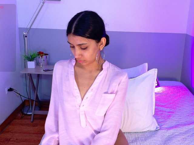 littleeemiily's BongaCams show and profile