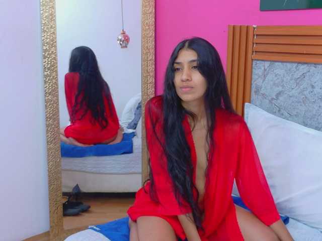 littleeemiily's BongaCams show and profile