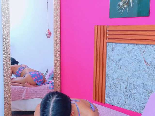 littleeemiily's BongaCams show and profile