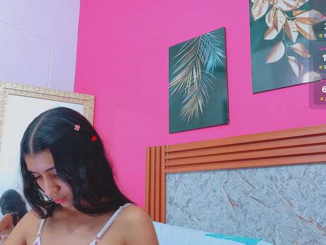 littleeemiily's BongaCams show and profile