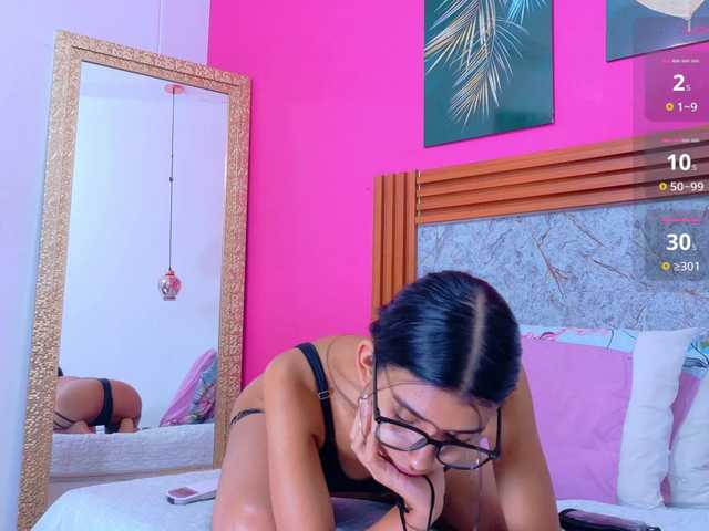 littleeemiily live cam profile