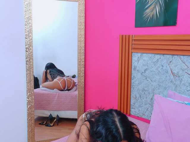 littleeemiily's BongaCams show and profile