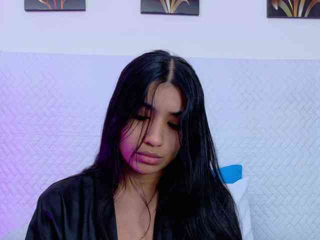 littleeemiily webcam