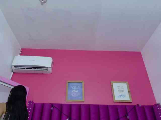 littleeemiily webcam