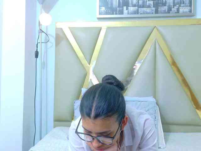 littleeemiily webcam