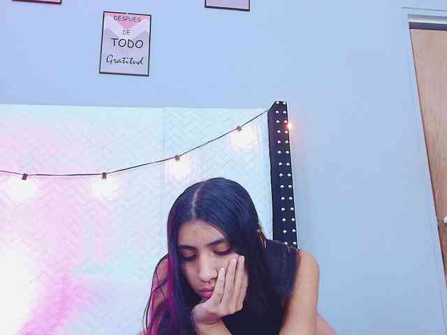 littleeemiily webcam