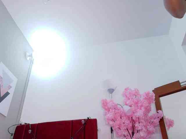 littleeemiily webcam