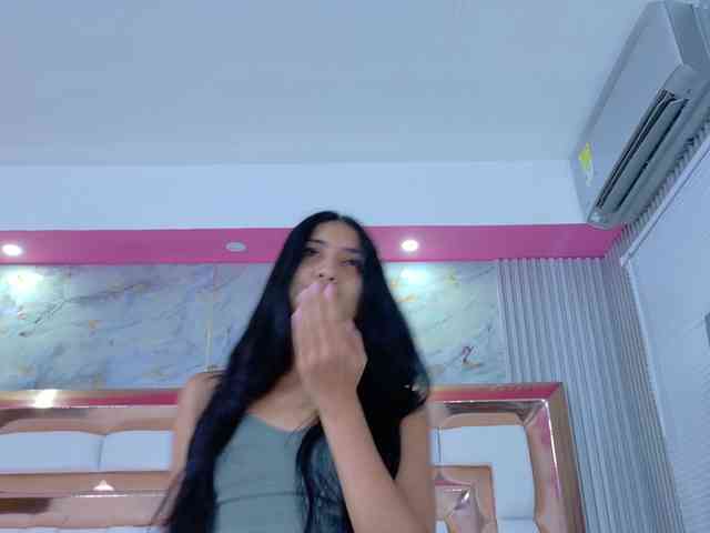 littleeemiily webcam