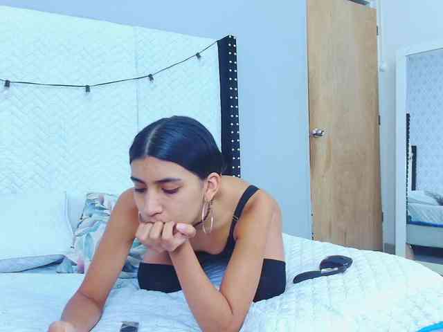 littleeemiily webcam