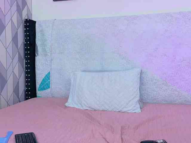 littleeemiily webcam