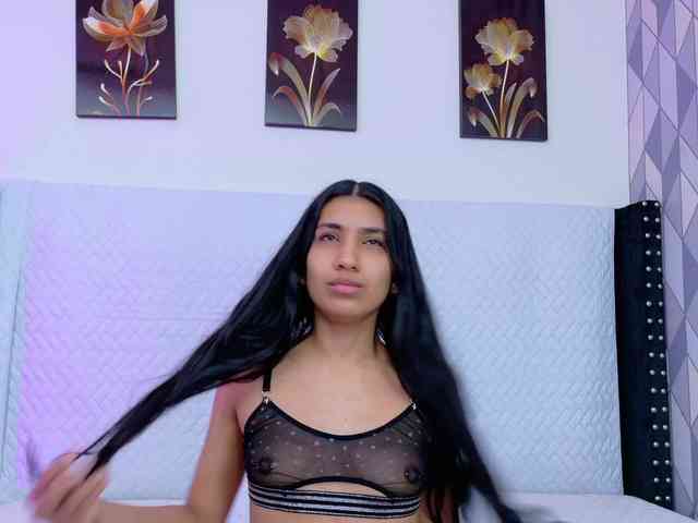 free chat Littleeemiily
