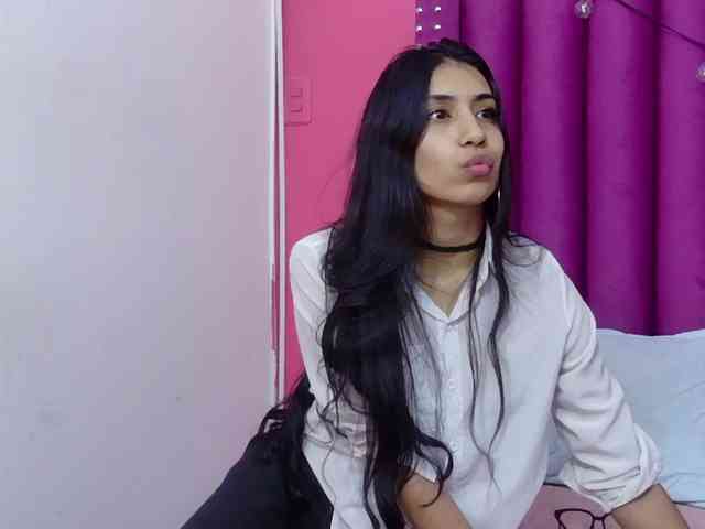 littleeemiily webcam