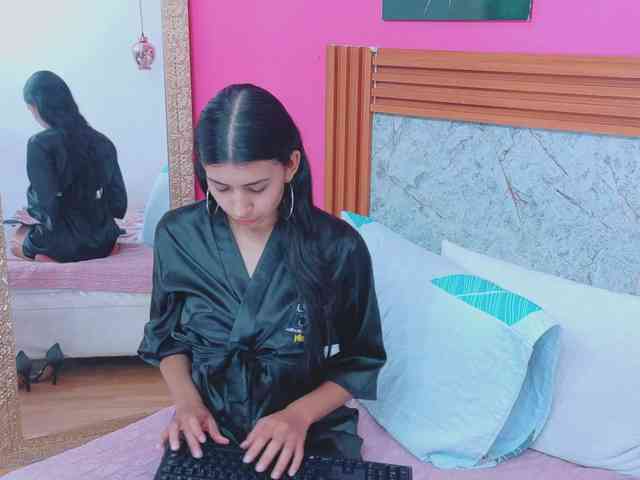 littleeemiily littleeemiily