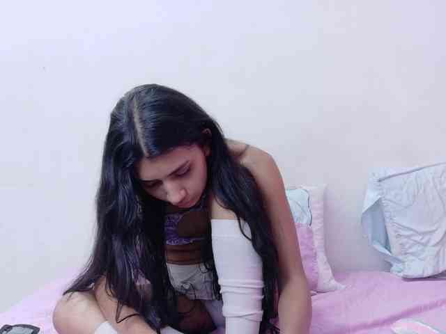 littleeemiily webcam