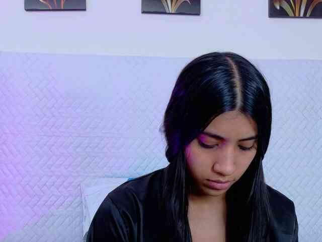 littleeemiily webcam
