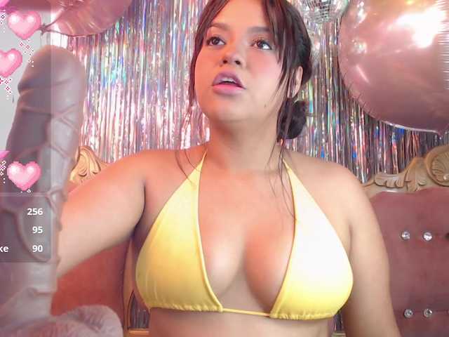 Badmommmy's BongaCams show and profile