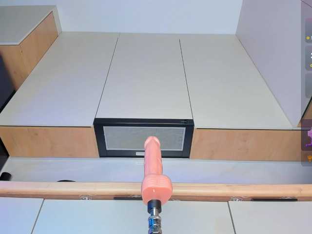 maakimo from BongaCams is Freechat