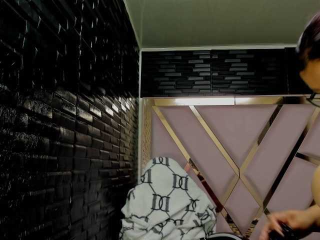 RachelleWoods69 webcam bongacams model stream image