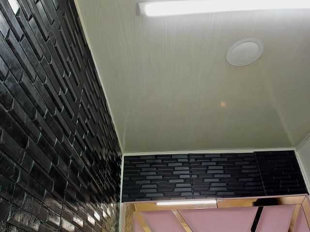 RachelleWoods69's BongaCams show and profile