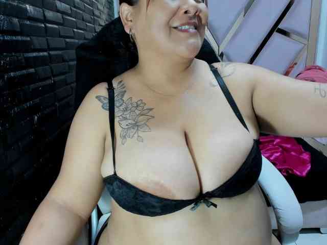 RachelleWoods69 webcam