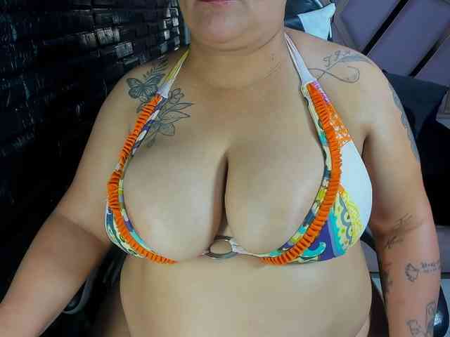 RachelleWoods69 webcam