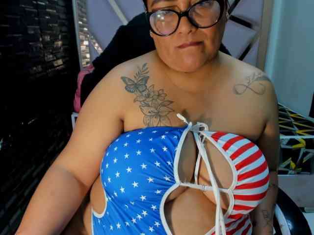RachelleWoods69 webcam