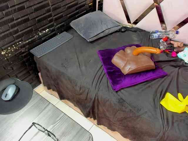 RachelleWoods69 Live Webcam on BongaCams