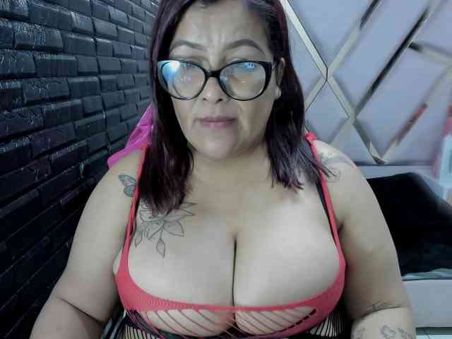 RachelleWoods69 webcam