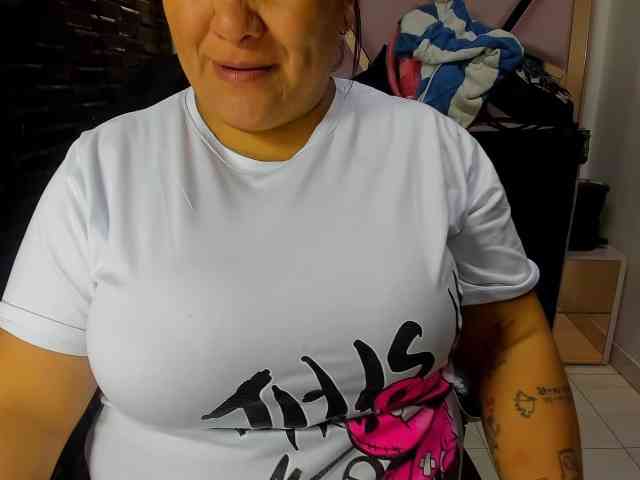 RachelleWoods69 webcam