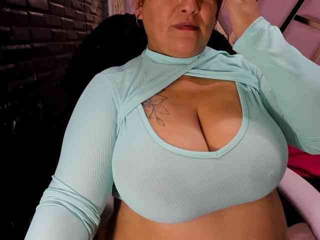 RachelleWoods69 webcam
