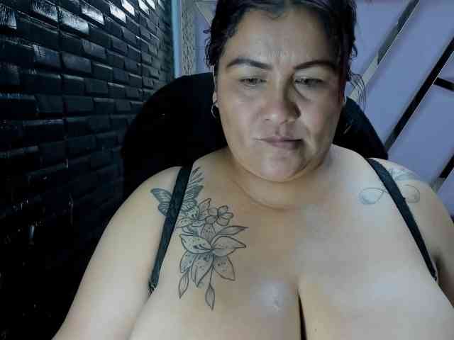 RachelleWoods69 webcam