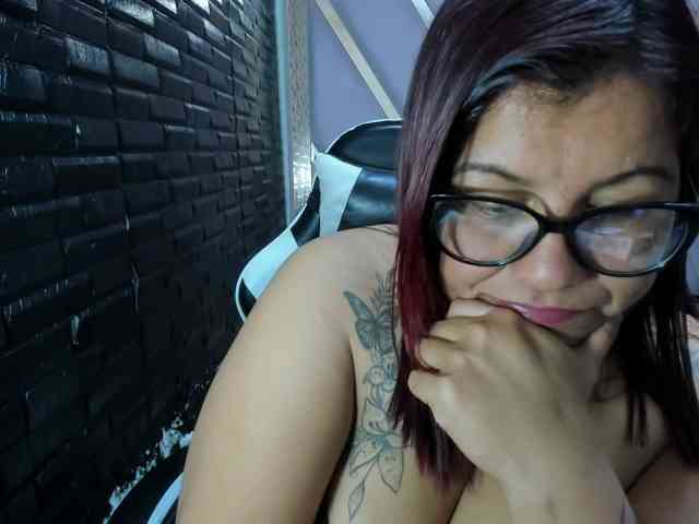 RachelleWoods69 webcam