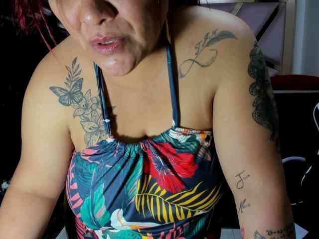 RachelleWoods69 Live Webcam on BongaCams