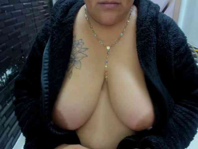 RachelleWoods69 webcam
