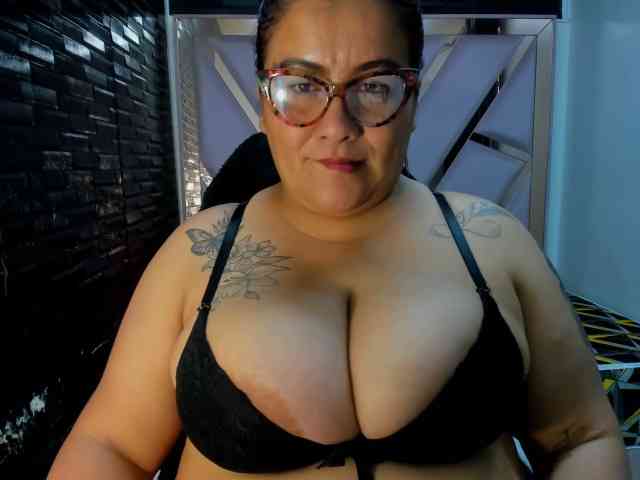 RachelleWoods69 webcam