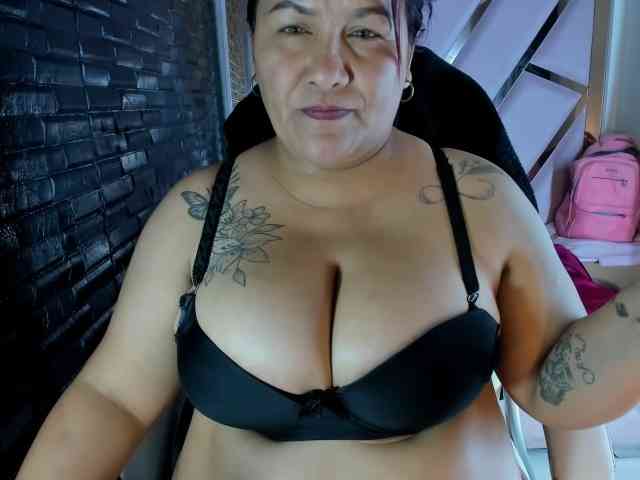 RachelleWoods69 webcam