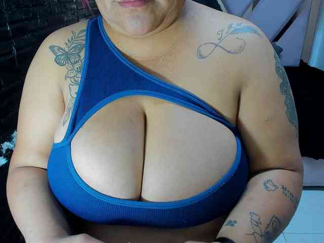 RachelleWoods69 webcam