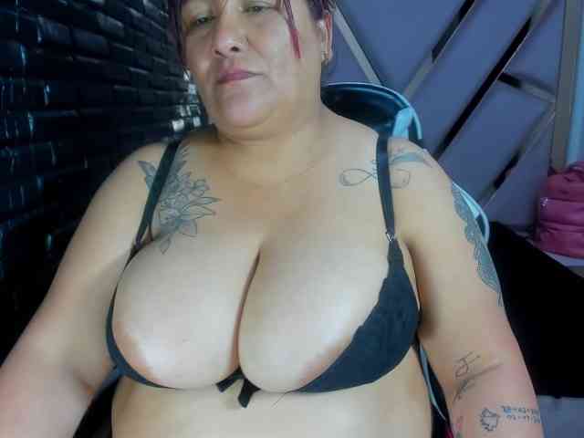 RachelleWoods69 webcam