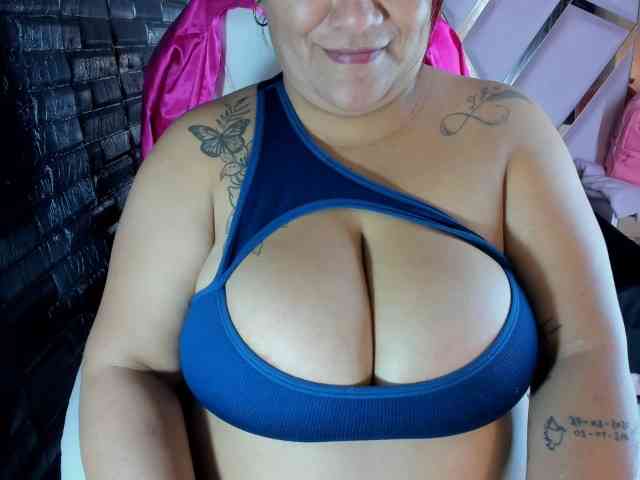 RachelleWoods69 webcam