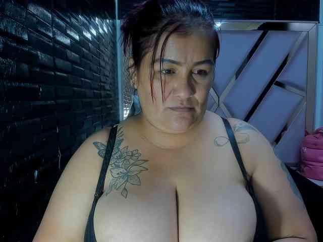 RachelleWoods69 Live Webcam on BongaCams