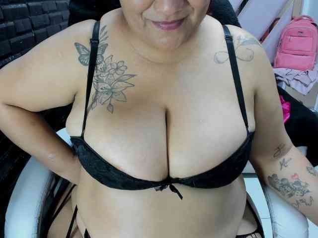 RachelleWoods69 webcam