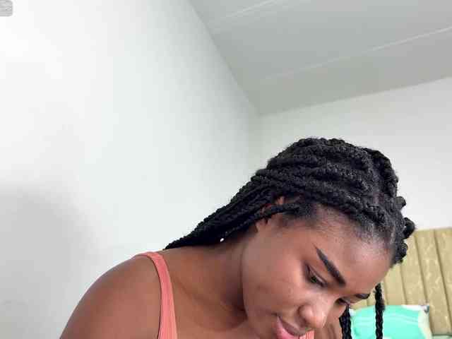 Sara_muscle webcam