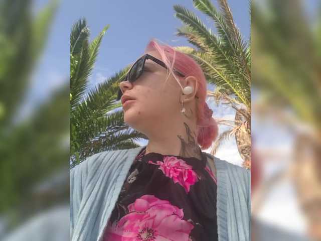 Addie-Tavy's BongaCams show and profile