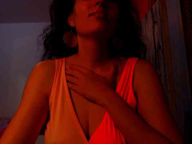 Suriats Live Webcam on BongaCams